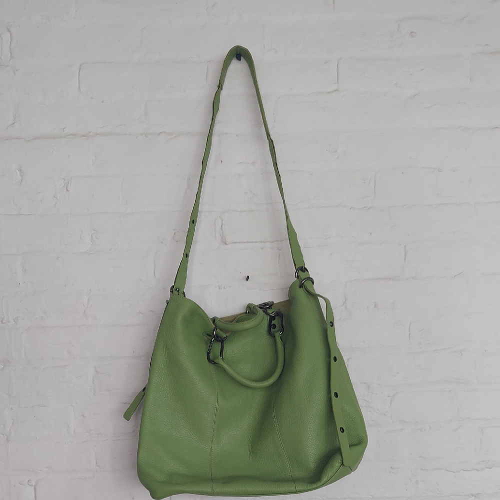 Plinio Visona Chic Green Shoulder Bag